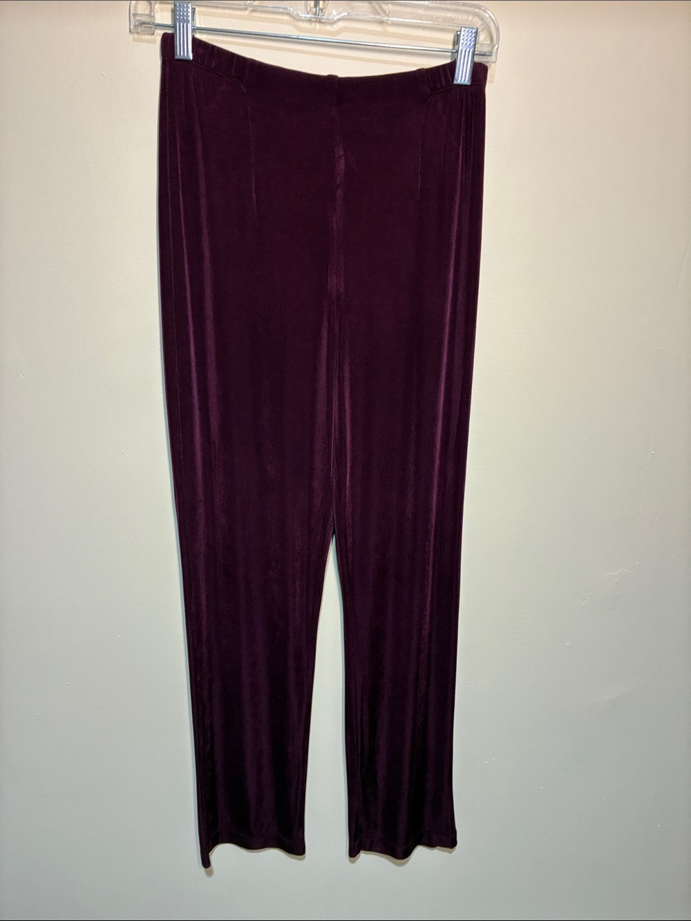 Chico’s Travelers Slinky Pull On Pants in Deep Plum